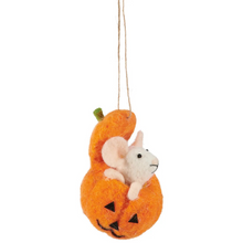 Load image into Gallery viewer, Pumpkin Mouse Critter