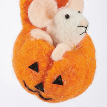 Load image into Gallery viewer, Pumpkin Mouse Critter