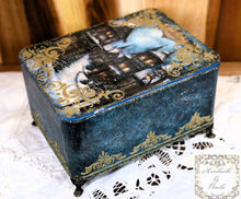 Load image into Gallery viewer, Decorated Round Edge MDF Box with Lid by Handcrafted Holiday Traditions, 6 pc