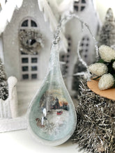 Load image into Gallery viewer, Clear Plastic Waterdrop Ornaments, Set of 3