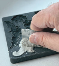 Load image into Gallery viewer, Cadré Mould by IOD