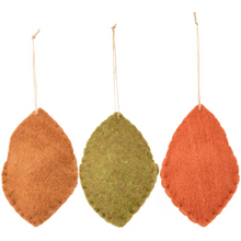 Load image into Gallery viewer, Mice in Leaves Critter Set