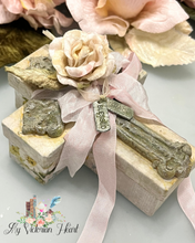 Load image into Gallery viewer, Paper Mache Cross Box, 5" X 3" X 1-1/2"