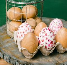 Load image into Gallery viewer, Wooden Egg